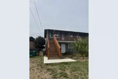 2611 SE 130th Ave, Portland, OR 97236 - Photo 2