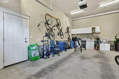 16514 Oaktree Ter, Oregon City, OR 97045 - Photo 38