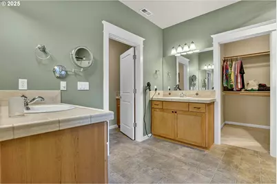 16514 Oaktree Ter, Oregon City, OR 97045 - Photo 24