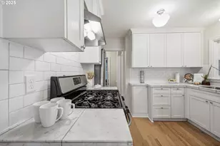 7327 N Oatman Ave, Portland, OR 97217 - Photo 8