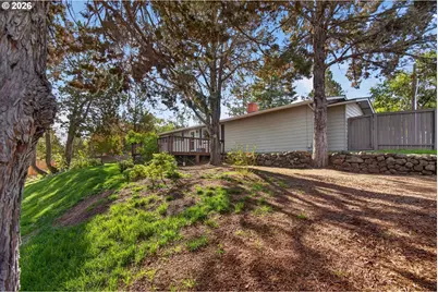 3060 SW 35th Ct, Redmond, OR 97756 - Photo 32
