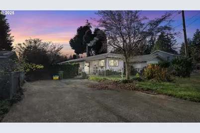 1735 Pennsylvania St, Coos Bay, OR 97420 - Photo 12