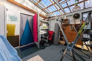 1735 Pennsylvania St, Coos Bay, OR 97420 - Photo 16