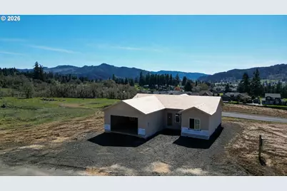 916 Fonner St #Lot 37, Sutherlin, OR 97479 - Photo 6