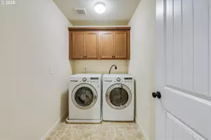 9923 SE Old Town Ct, Happy Valley, OR 97086 - Photo 32