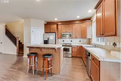 9923 SE Old Town Ct, Happy Valley, OR 97086 - Photo 6