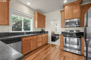 437 N 8th Pl, Carlton, OR 97111 - Photo 12