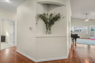 437 N 8th Pl, Carlton, OR 97111 - Photo 4