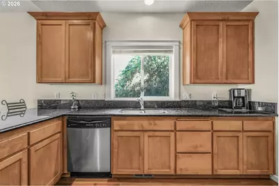 437 N 8th Pl, Carlton, OR 97111 - Photo 10