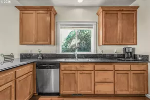 437 N 8th Pl, Carlton, OR 97111 - Photo 10