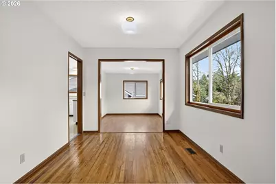 6510 SW 33rd Pl, Portland, OR 97239 - Photo 14