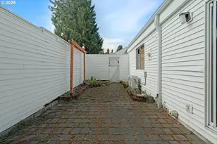 13050 SW Allen Blvd, Beaverton, OR 97005 - Photo 30