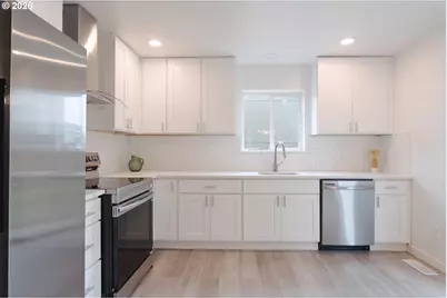 441 N 2nd St, Saint Helens, OR 97051 - Photo 10