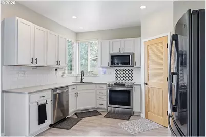 5471 Gould Ave, Eugene, OR 97402 - Photo 8