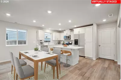 732 Merriott Ln, Woodburn, OR 97071 - Photo 4