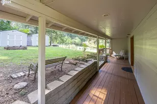546 Bonnie Ct NW, Salem, OR 97304 - Photo 8