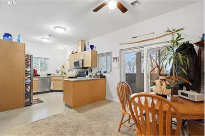 1610 Kelly Ave, The Dalles, OR 97058 - Photo 36