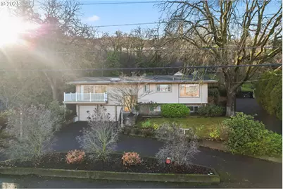 1610 Kelly Ave, The Dalles, OR 97058 - Photo 2