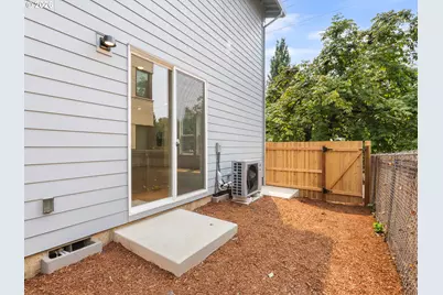 2727 SE Clinton St, Portland, OR 97202 - Photo 12