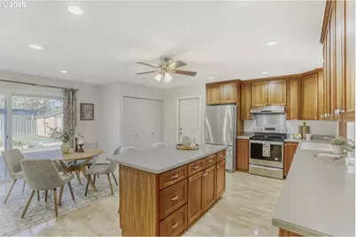 19605 SW Madeline St, Beaverton, OR 97078 - Photo 14