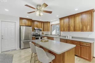 19605 SW Madeline St, Beaverton, OR 97078 - Photo 12