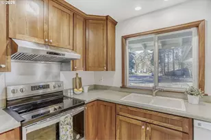 19605 SW Madeline St, Beaverton, OR 97078 - Photo 16