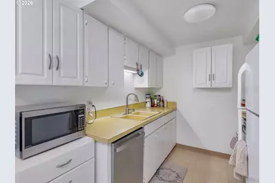 3706 NE 45th St, Vancouver, WA 98661 - Photo 8
