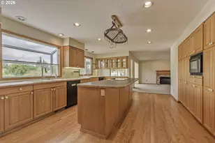 17799 NW Elkcrest Ct, Portland, OR 97229 - Photo 8