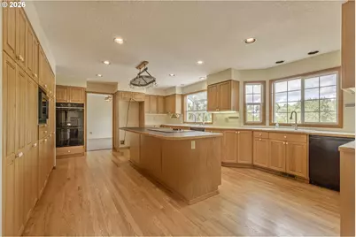 17799 NW Elkcrest Ct, Portland, OR 97229 - Photo 10