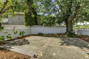 17799 NW Elkcrest Ct, Portland, OR 97229 - Photo 38