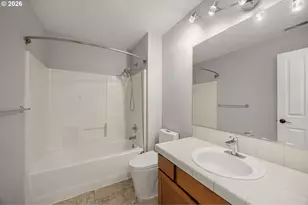 7024 NE Cherry Dr, Hillsboro, OR 97124 - Photo 24