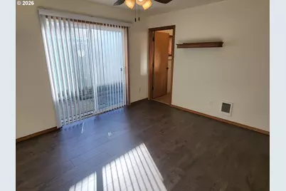 963 Crocker St, Coos Bay, OR 97420 - Photo 18
