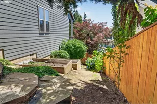 2235 Crestview Dr, West Linn, OR 97068 - Photo 36