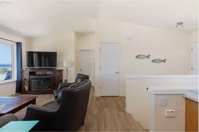 202 NW Oceania Dr, Waldport, OR 97394 - Photo 14