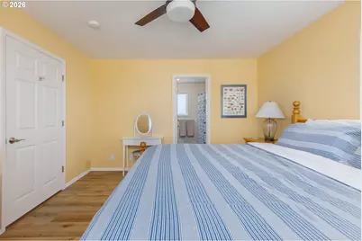 202 NW Oceania Dr, Waldport, OR 97394 - Photo 18