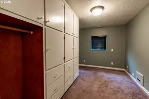 25371 Perkins Rd, Veneta, OR 97487 - Photo 14