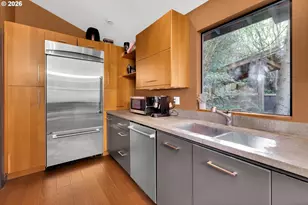 3212 NW Wilson St, Portland, OR 97210 - Photo 6