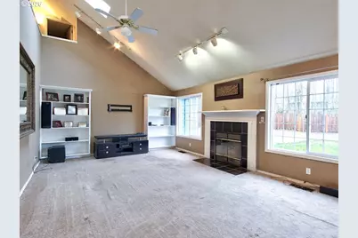 13392 SW Bradley Ln, Portland, OR 97224 - Photo 4