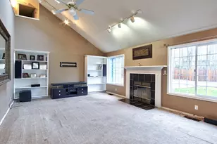 13392 SW Bradley Ln, Portland, OR 97224 - Photo 4