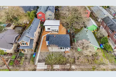 7630 N Drummond Ave, Portland, OR 97217 - Photo 2