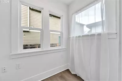 7630 N Drummond Ave, Portland, OR 97217 - Photo 16