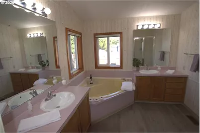 97940 W Benham Ln #22, Brookings, OR 97415 - Photo 10