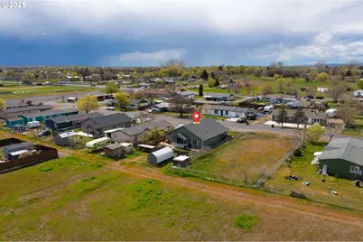 335 SE Third St, Irrigon, OR 97844 - Photo 30