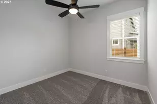 15229 S E Towers Ter, Milwaukie, OR 97267 - Photo 20