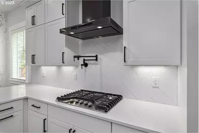 15229 SE Towers Ter, Milwaukie, OR 97267 - Photo 10