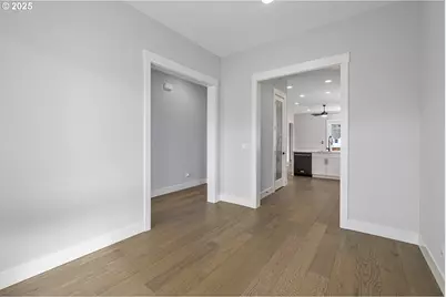 15229 SE Towers Ter, Milwaukie, OR 97267 - Photo 6