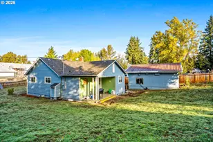 1306 Clark Mill Rd, Sweet Home, OR 97386 - Photo 24