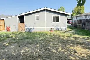 1949 SE Palmquist Rd, Gresham, OR 97080 - Photo 14