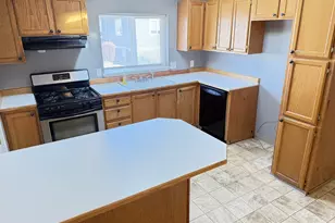 1949 SE Palmquist Rd, Gresham, OR 97080 - Photo 6