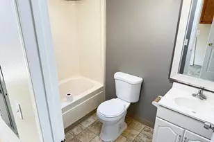 1949 SE Palmquist Rd, Gresham, OR 97080 - Photo 12